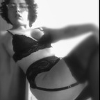 View ✨ L A D Y C U R L Y  𝐕 𝐈 𝐏🌹 (curlyvip) OnlyFans 49 Photos and 32 Videos gallery 

 profile picture