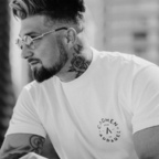 View Daddy Dece (daddydece) OnlyFans 49 Photos and 32 Videos for free 

 profile picture
