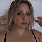 View Heather Sterling (heathersterling) OnlyFans 215 Photos and 88 Videos for free 

 profile picture