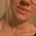 Onlyfans free its_karo 

 profile picture
