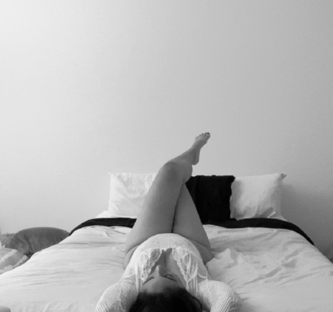 izzyweezz27 onlyfans leaked picture 2