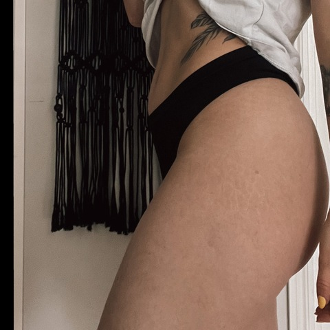 nannettte onlyfans leaked picture 2