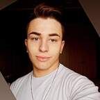 View Peppe022 (peppe_022) OnlyFans 49 Photos and 32 Videos leaked 

 profile picture