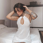 raven_maeve (HOT MOM 🚨🔥) free OnlyFans content 

 profile picture