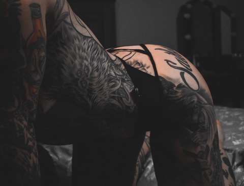 Header of tattooedshortie7
