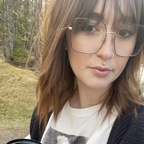 View Christina (u102492388) OnlyFans 272 Photos and 32 Videos for free 

 profile picture