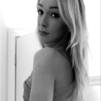 xwhyreine OnlyFans Leaked Photos and Videos 

 profile picture