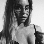 xxxjulie OnlyFans Leak (55 Photos and 32 Videos) 

 profile picture