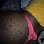 yellowcanary19 (Yellow Canary 😋💧) free OnlyFans Leaks 

 profile picture